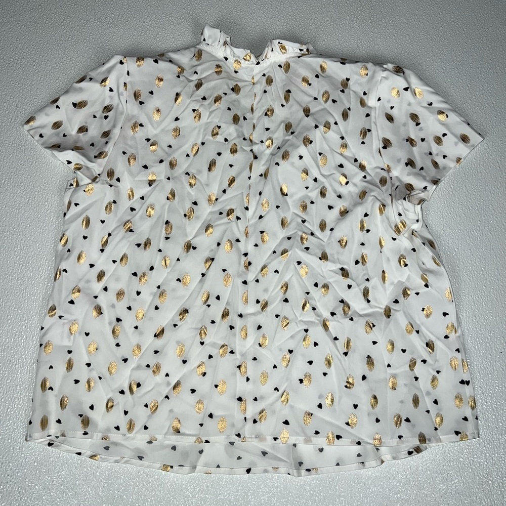 Shein Heart Print V Neck Short Sleeve Top White Size 8/10 NWOT - Picture 8 of 9